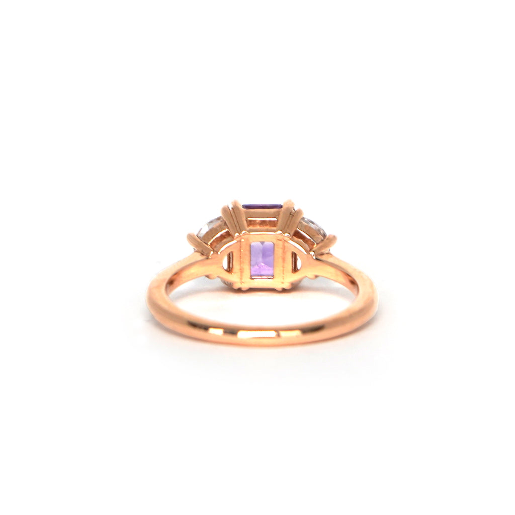 Back view of the Lilac Roots ring in 14k rose gold with bi-color amethyst and white topaz stones. Lico Jewelry Montreal.