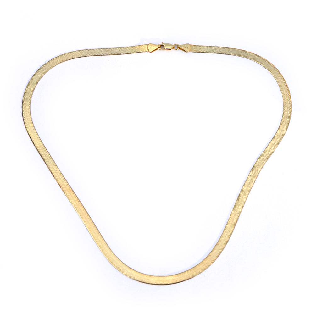 Solid 10k yellow gold herringbone chain from Lico Jewelry, based in Montreal.