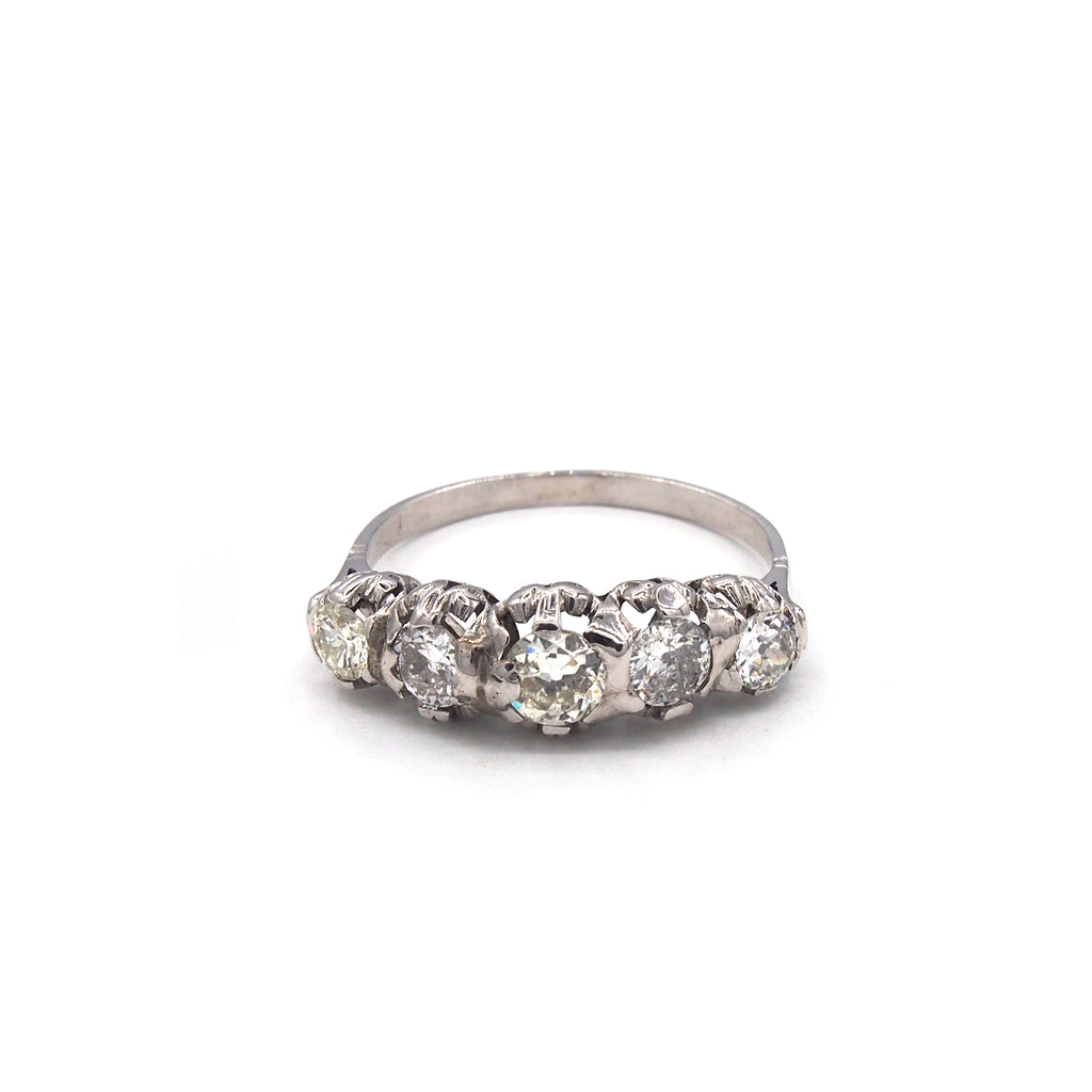 Lico Jewelry Montreal - Vintage 18k diamond ring on white background with old cut diamonds